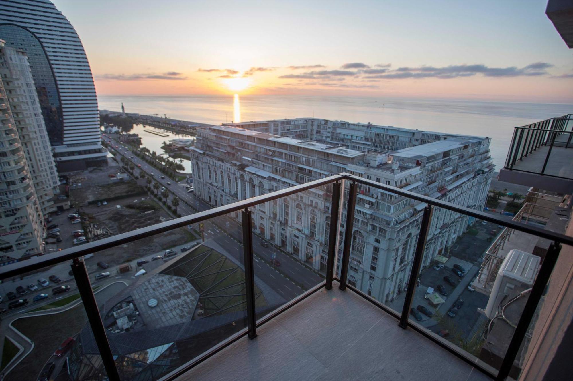 Gumbati Apart Hotel Батуми Екстериор снимка