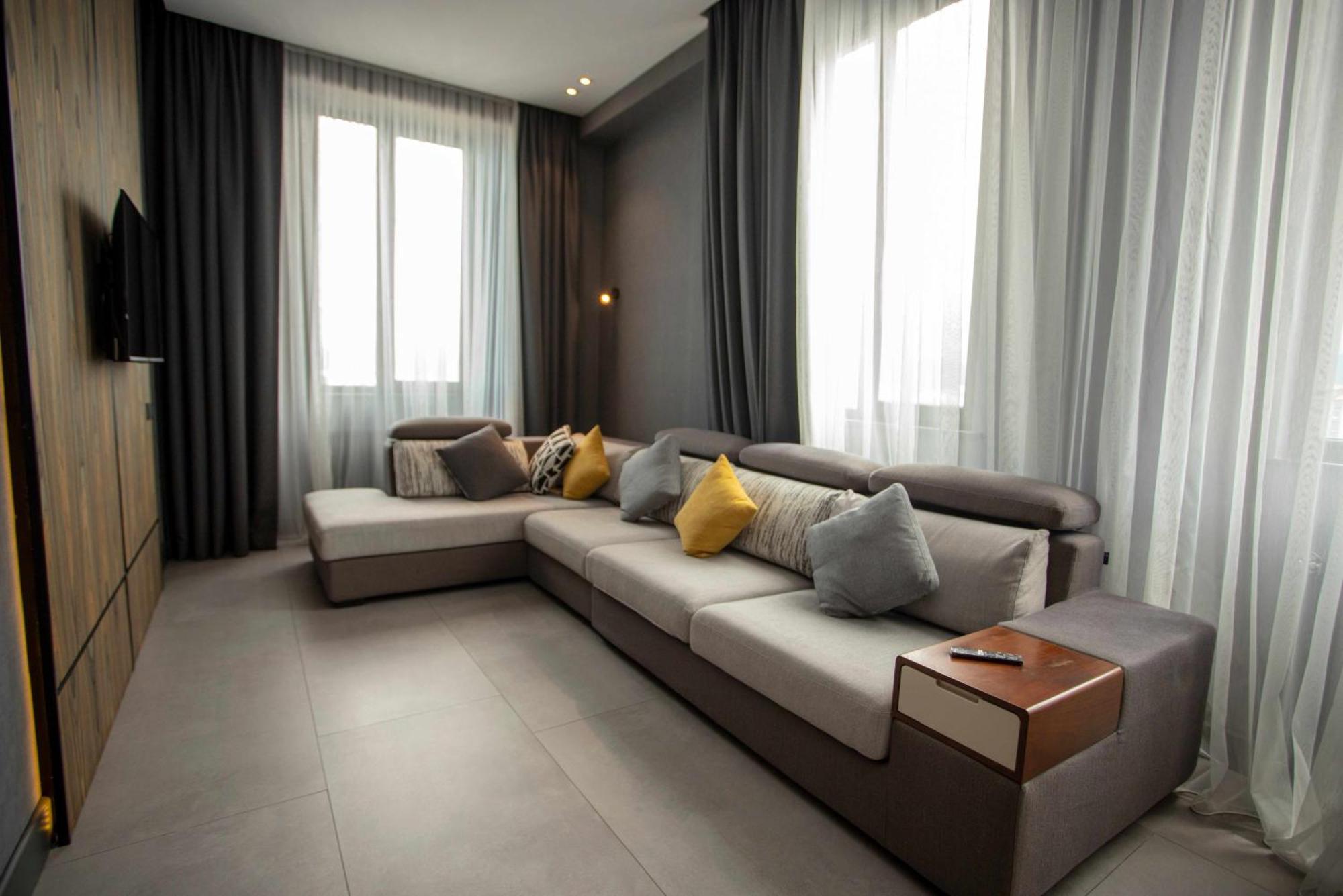 Gumbati Apart Hotel Батуми Екстериор снимка